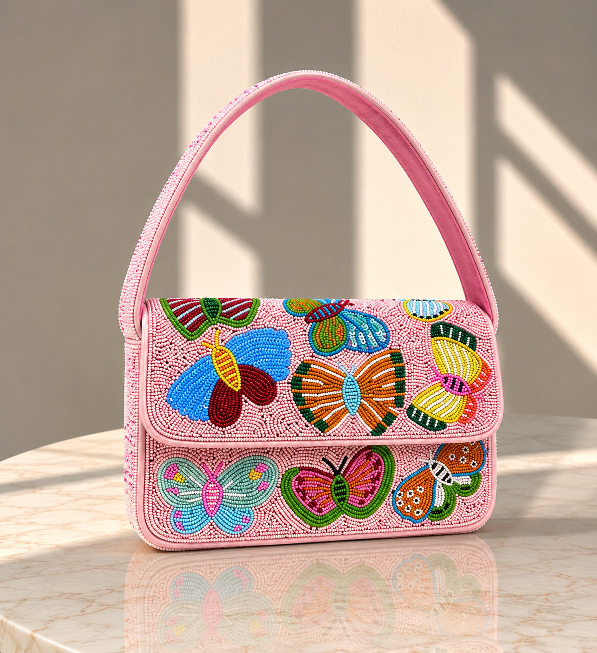 Blush Wings - صورة 1