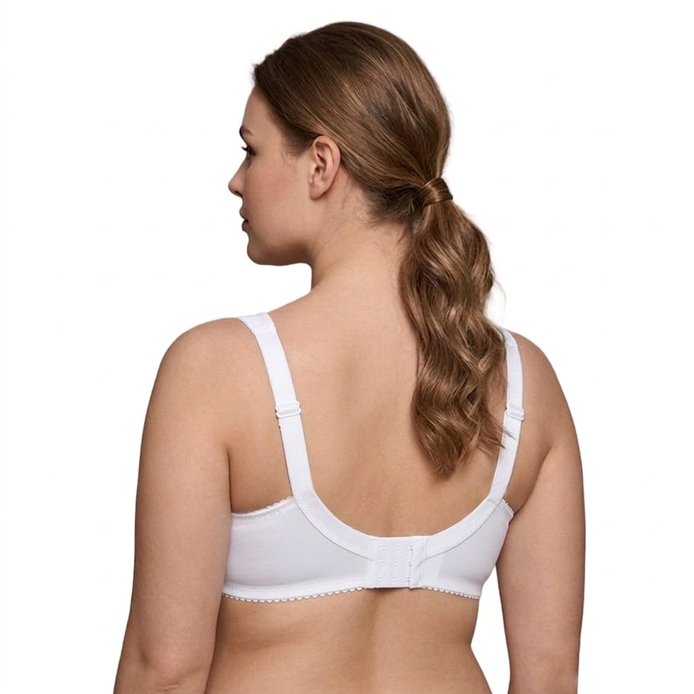 Classic Underwire Bra Model 3  - Image 8