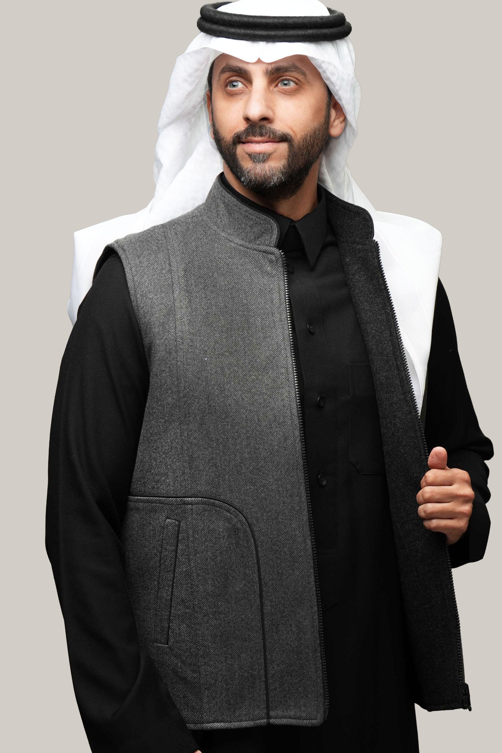 سديرية جوخ وجهين أسود و رمادي W106 - صورة 1