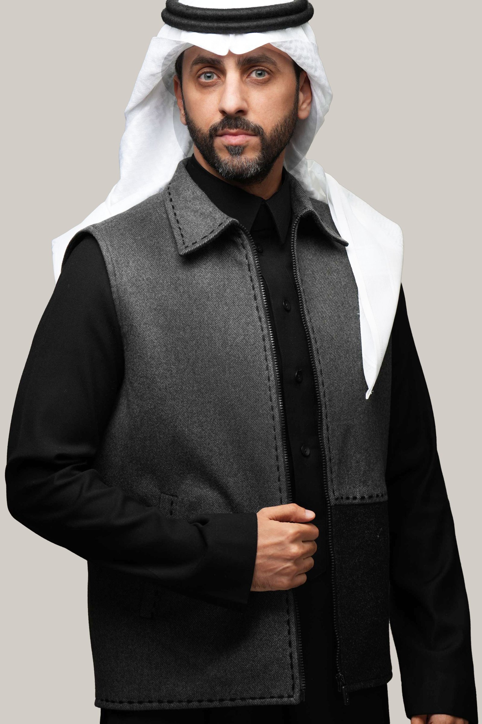 سديرية جوخ بلون رمادي W104 - صورة 1