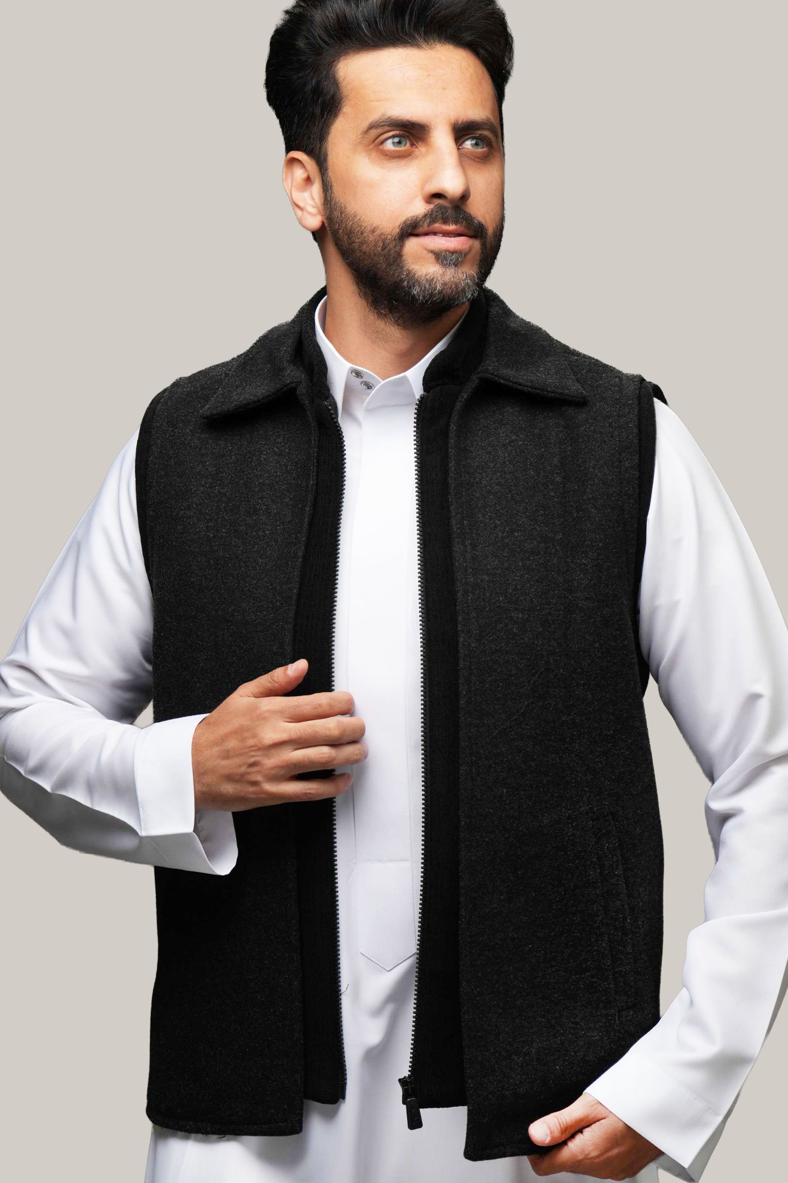 سديرية جوخ + ريب مخمل بلون أسود W113 - صورة 1