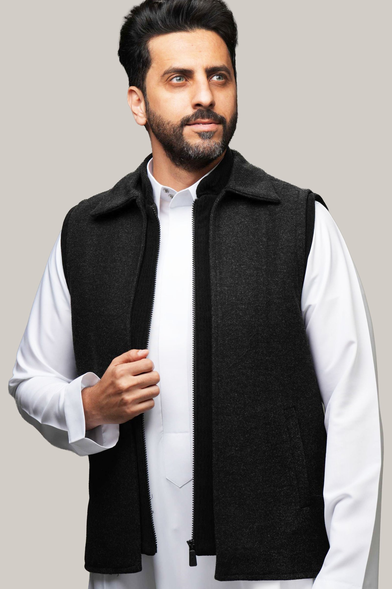 سديرية جوخ + ريب مخمل بلون أسود W113 - صورة 2