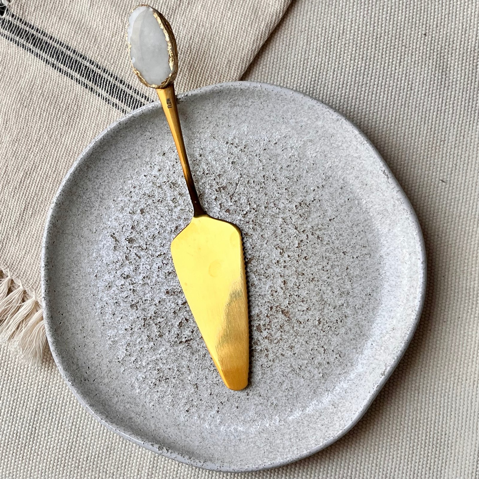 Gold 2 in 1 Cake Knife/Shovel - Image 2