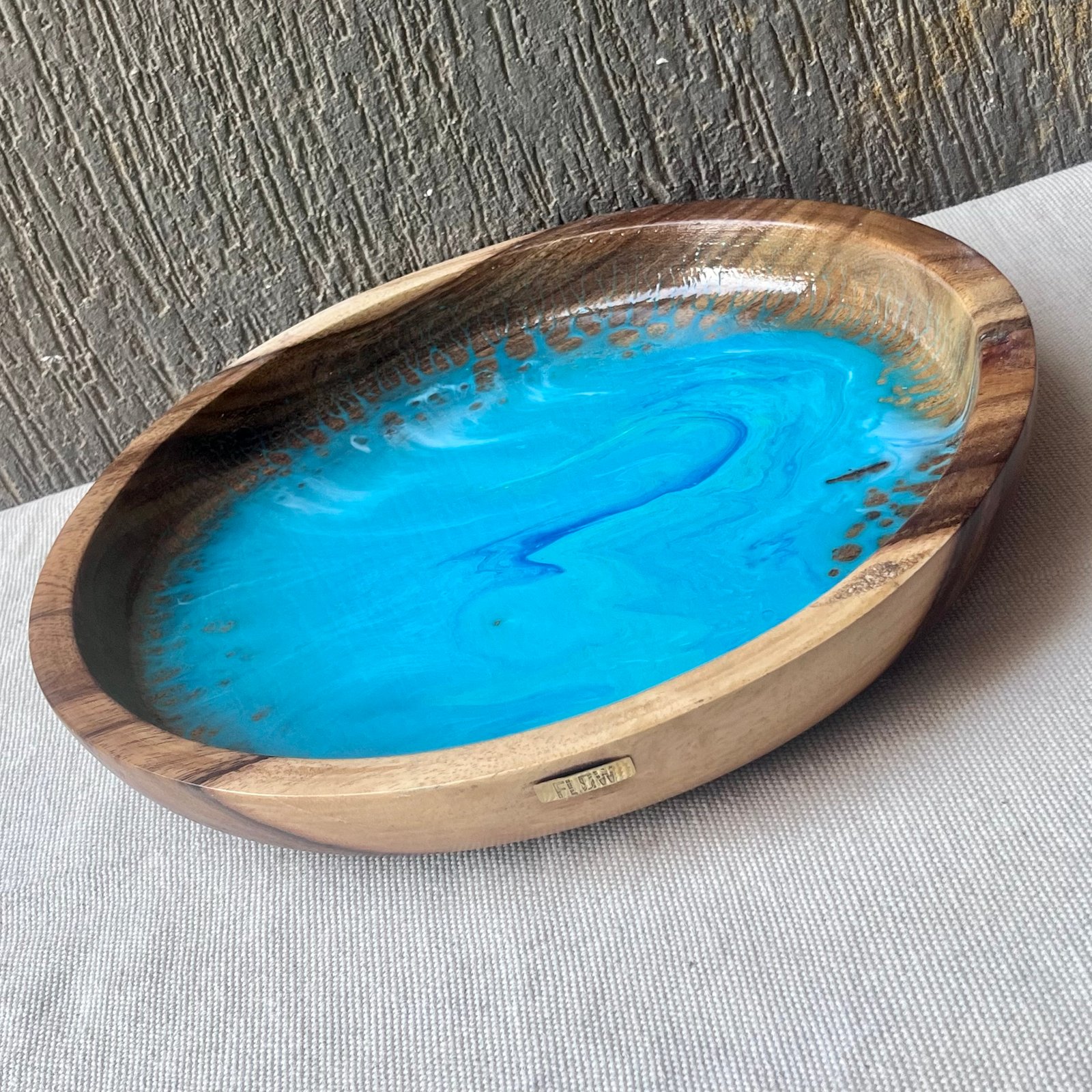 Aquamarine Dark wooden bowl - صورة 4