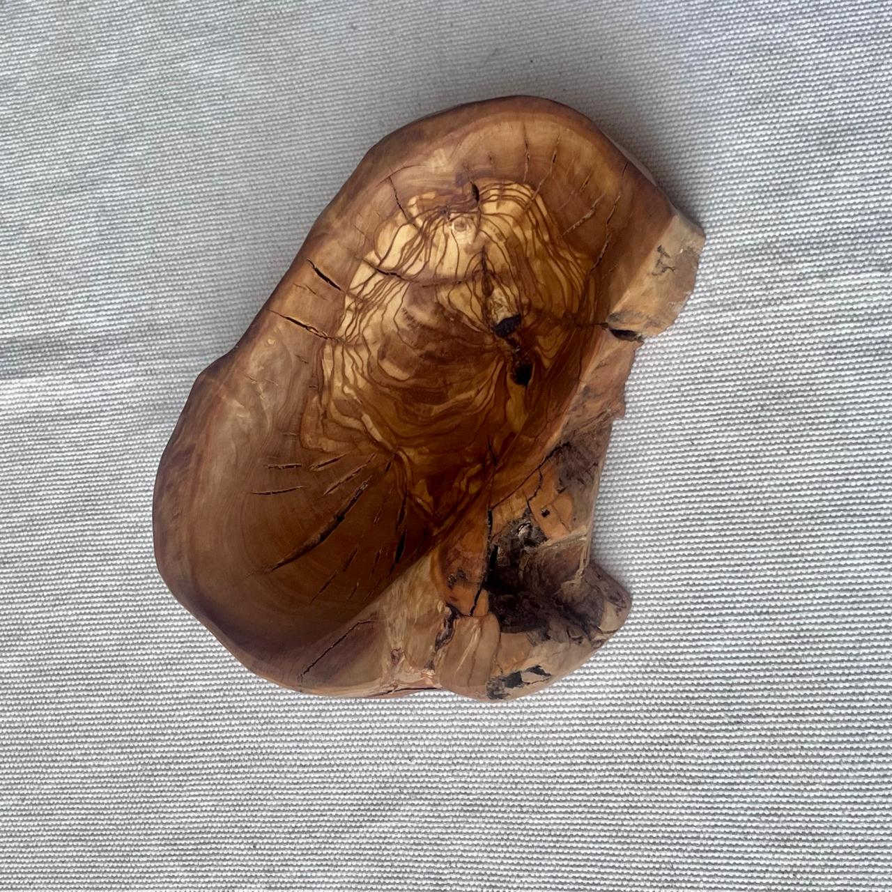 Exotic Olive Wood Serving Bowl - Image 4
