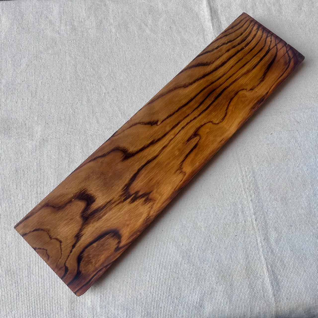 Long Oak Wood Serving Platter - صورة 3