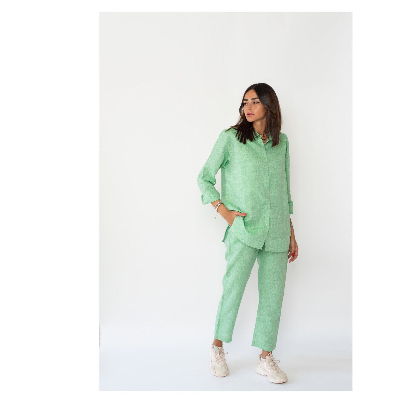 Green pants - صورة 2
