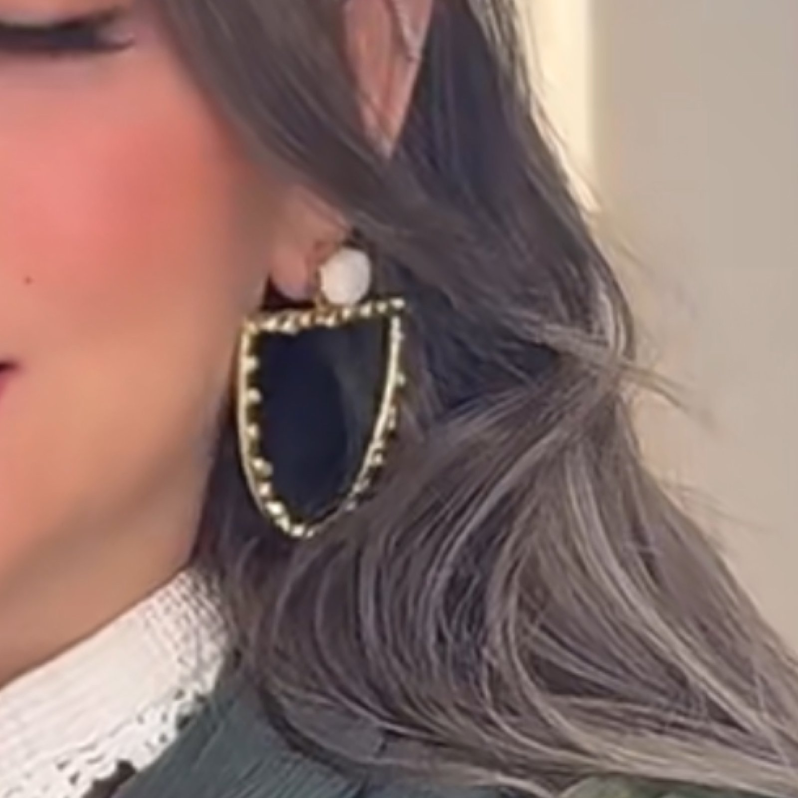 earrings - صورة 1