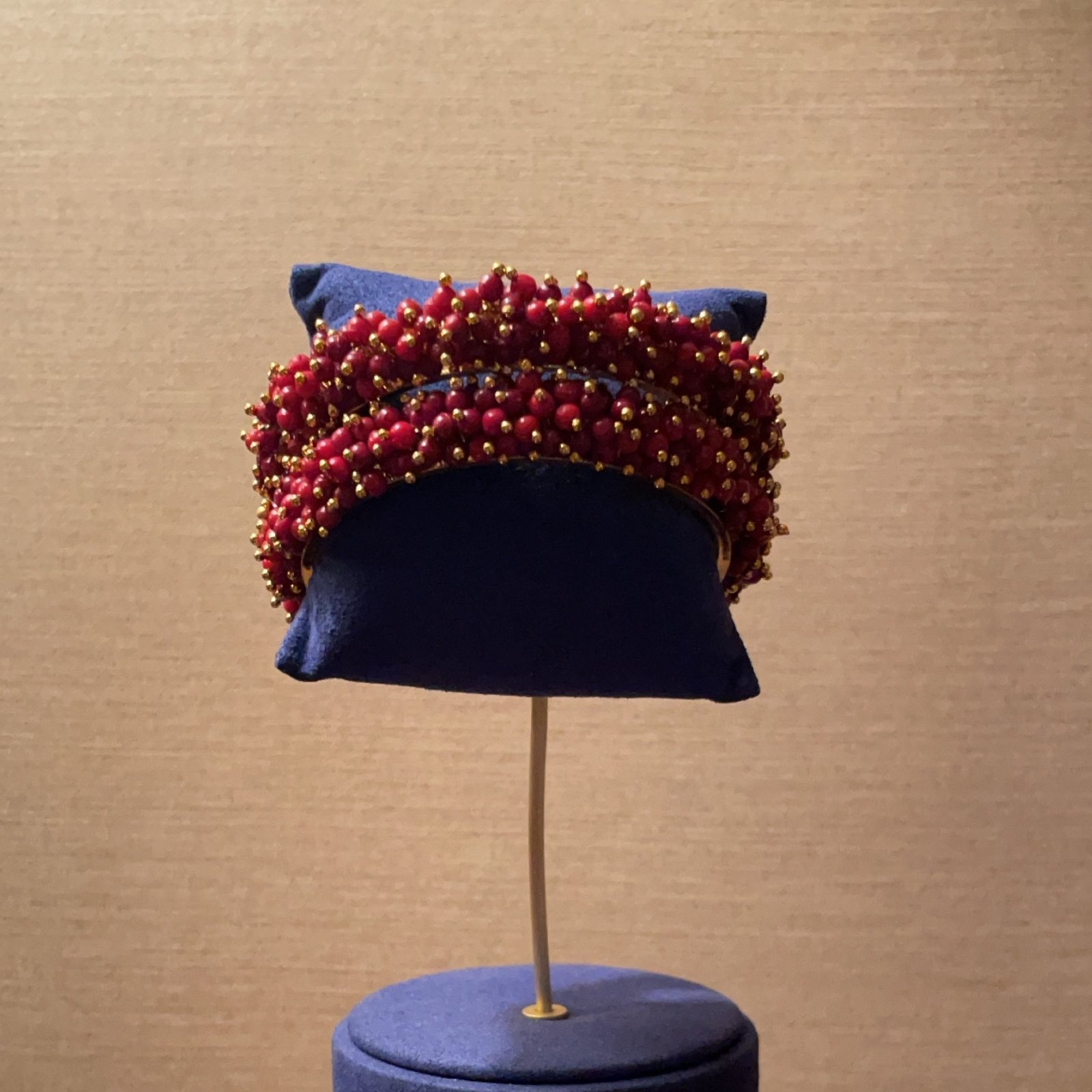 red bracelets - #111  - صورة 1