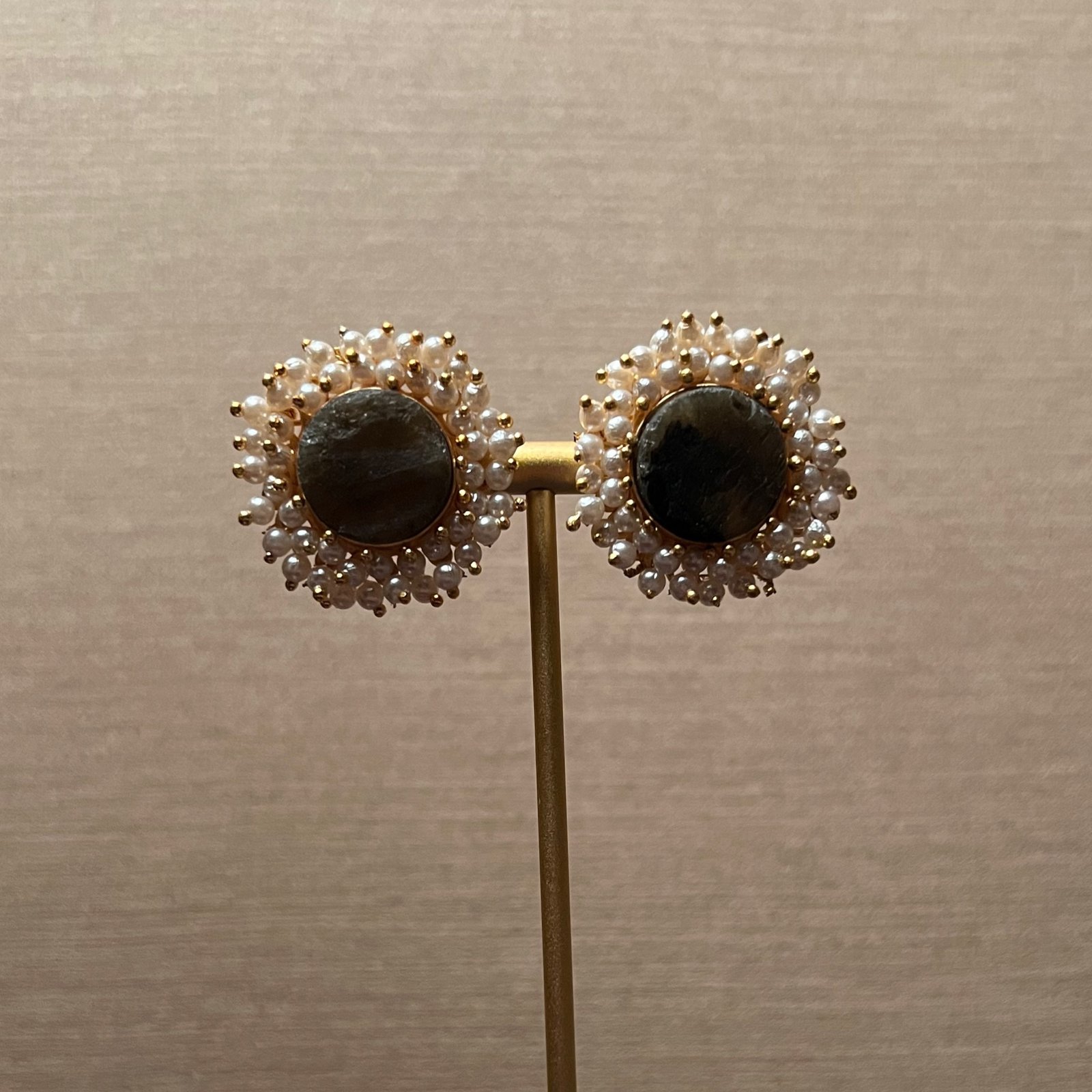 dark stone pearl earrings - #20 - صورة 1
