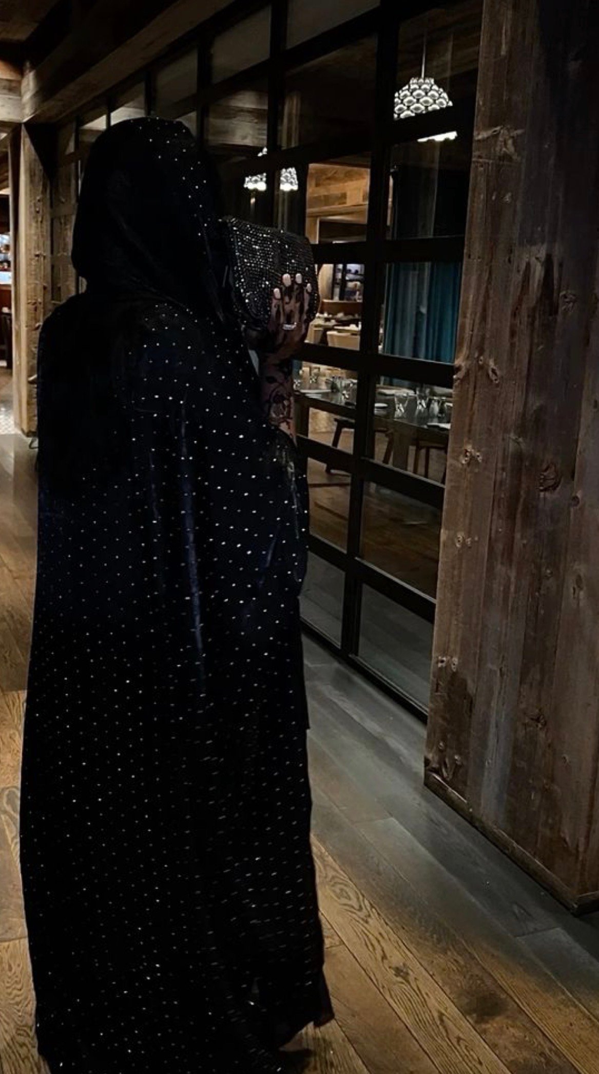 Swarovski abaya black - صورة 3