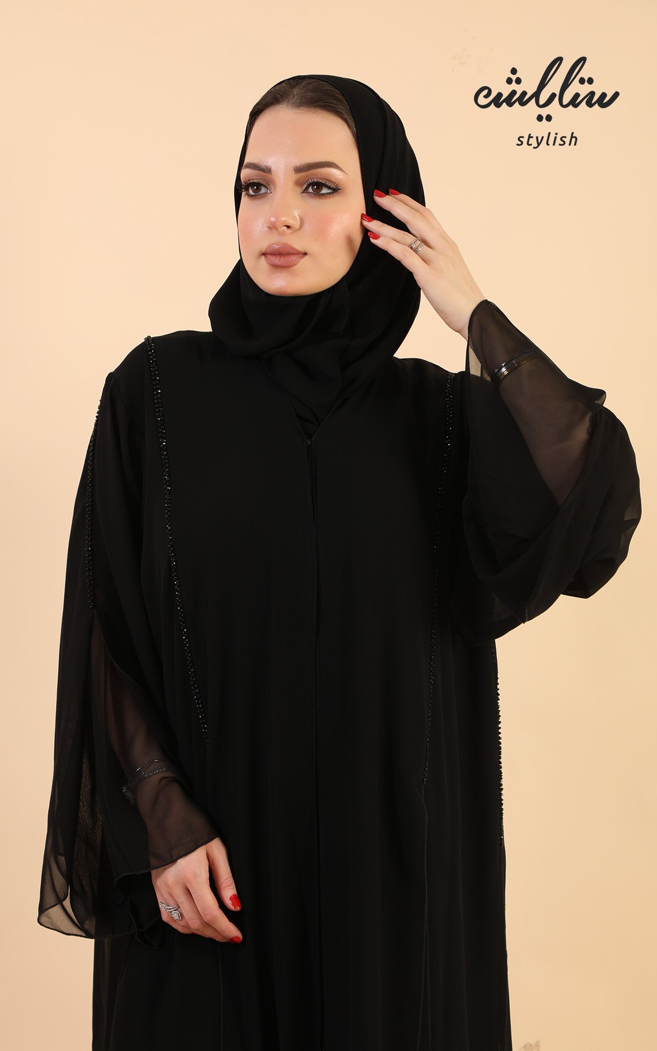 عباية باللون الأسود مزينة بشك  - صورة 7