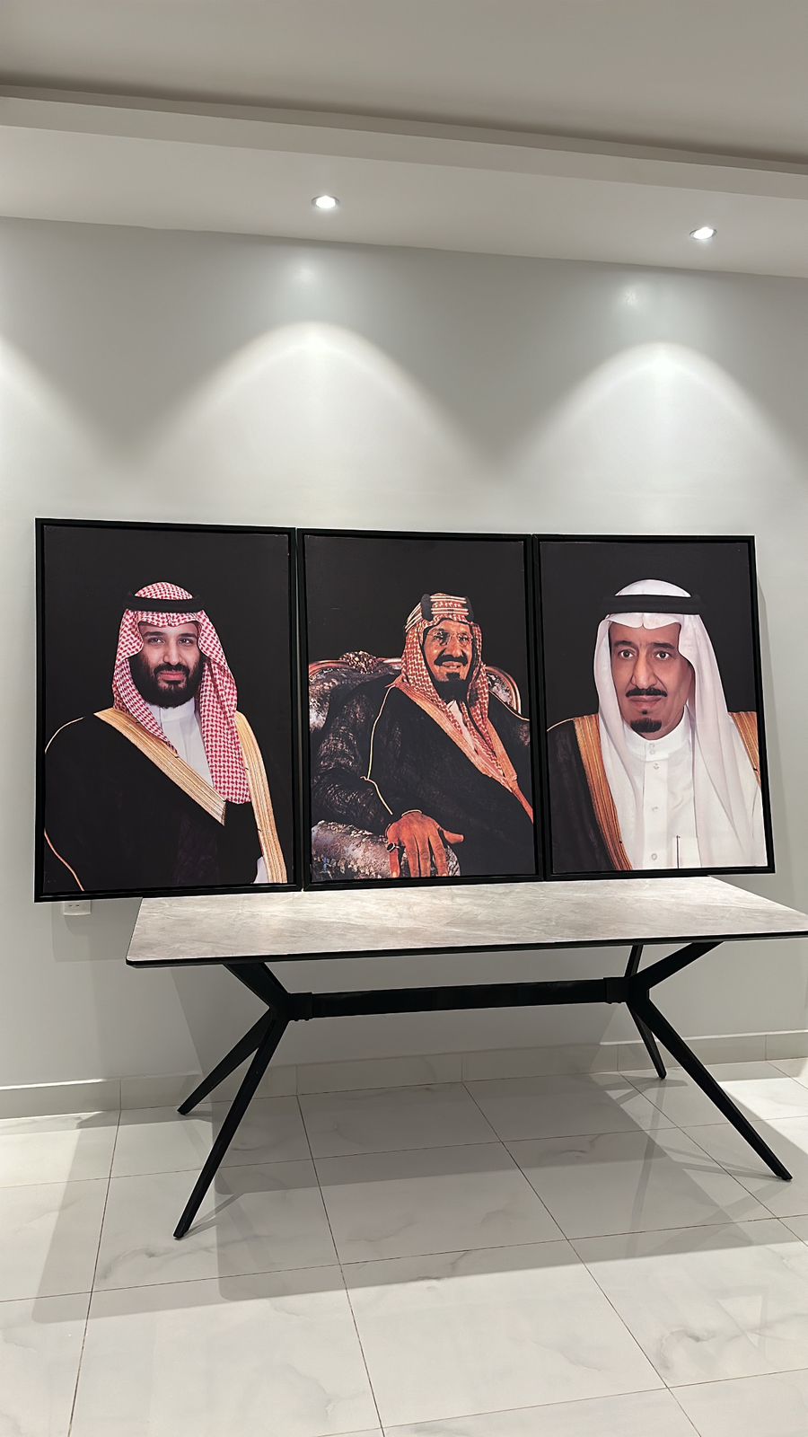 لوحات رسمية معتمدة للشركات والفنادق والمكاتب - صورة 2