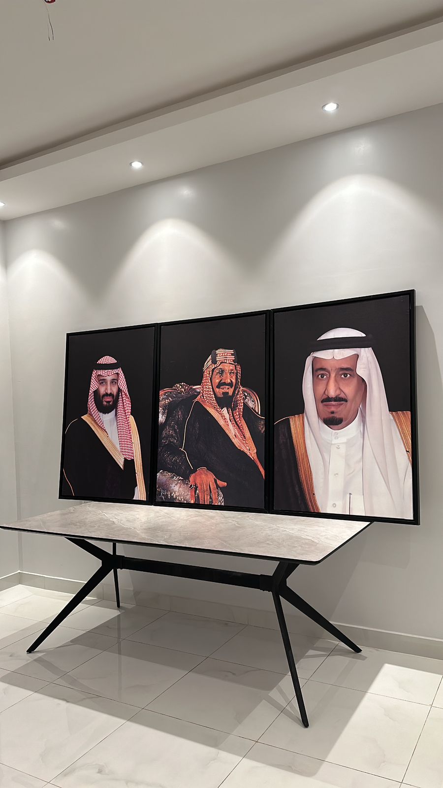 لوحات رسمية معتمدة للشركات والفنادق والمكاتب - صورة 3