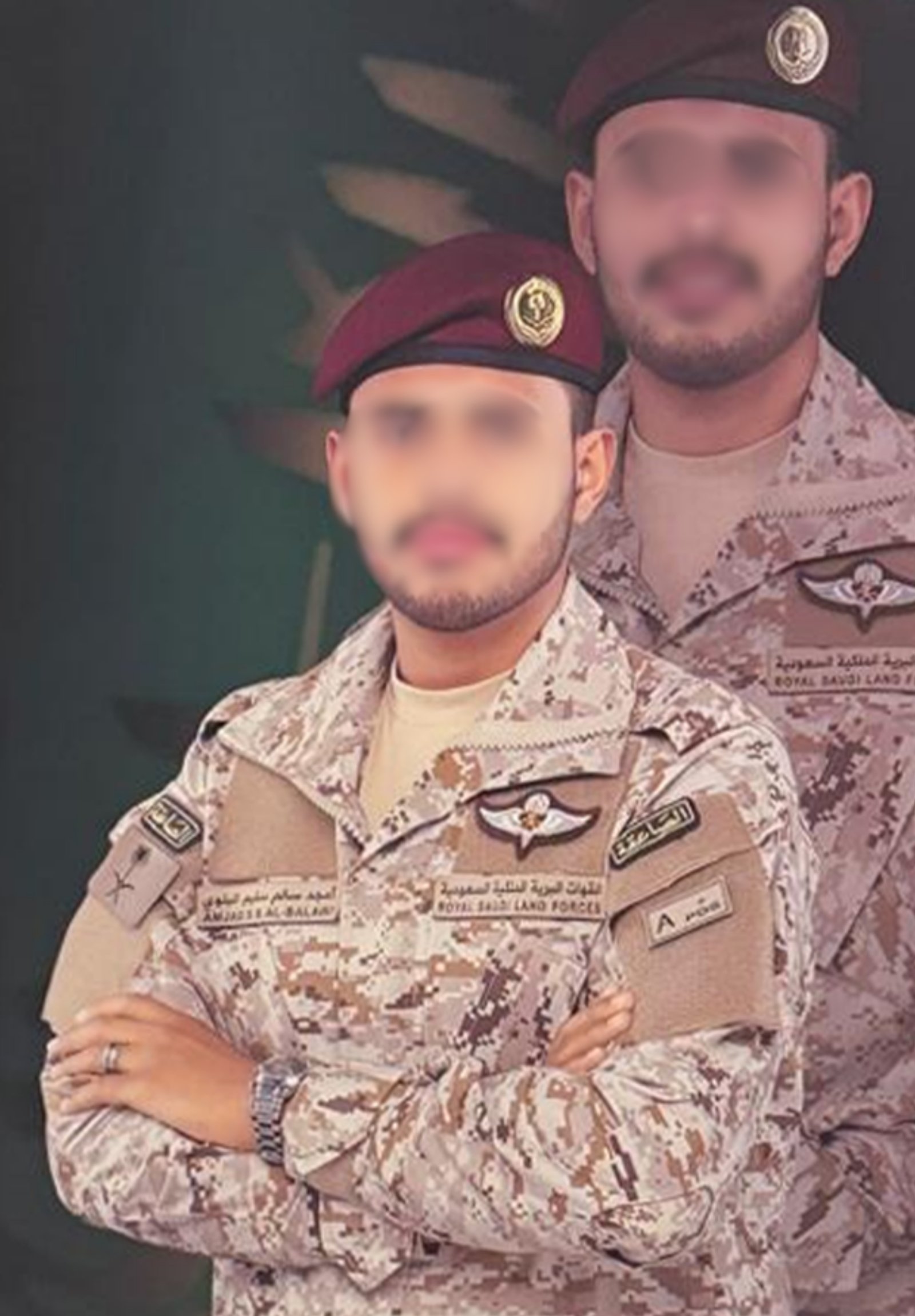 لوحة دمج صورتين - صورة 1
