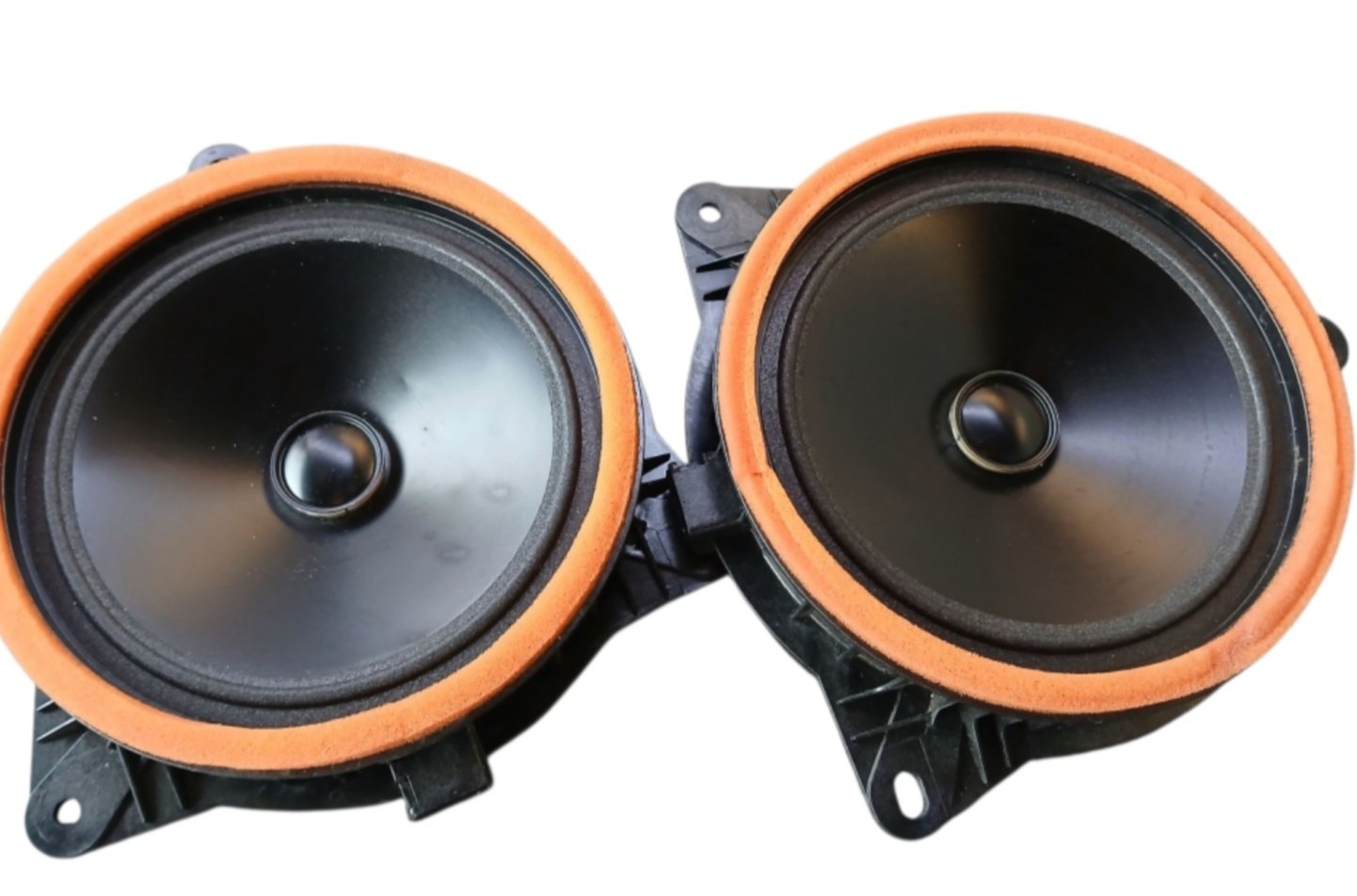 سماعات JBL ابواب خلفيه لسيارات تويوتا   - صورة 1