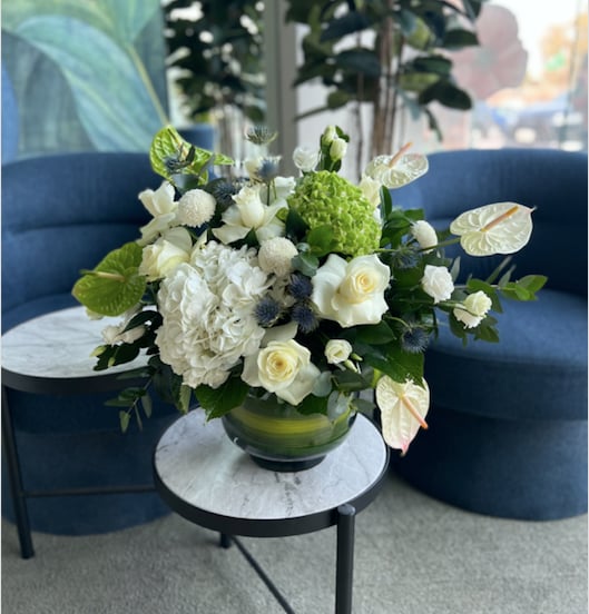 Flower vase  - صورة 1