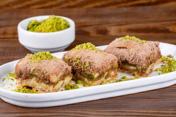 Turkish Cold Baklava - Sotlu Nuriye (500g) - Image 7
