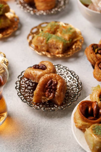 Pecan Bulbul's Nest: A Crispy, Nutty Delight - Image 10