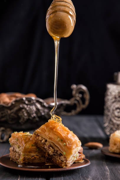 Classic Walnut Baklava(500g): A Taste of Tradition - Image 3