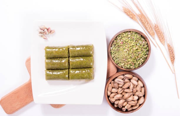 Pistachio Dolma Baklava: Authentic Turkish Taste - Image 14