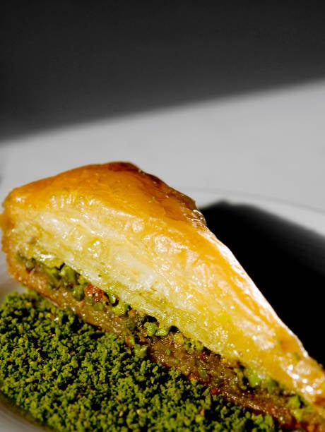 Pistachio Havuç Dilimi Baklava - Image 6