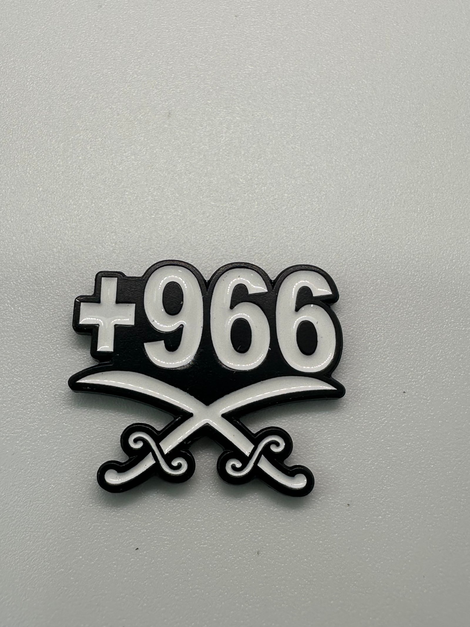 ملصق 966+ - صورة 1