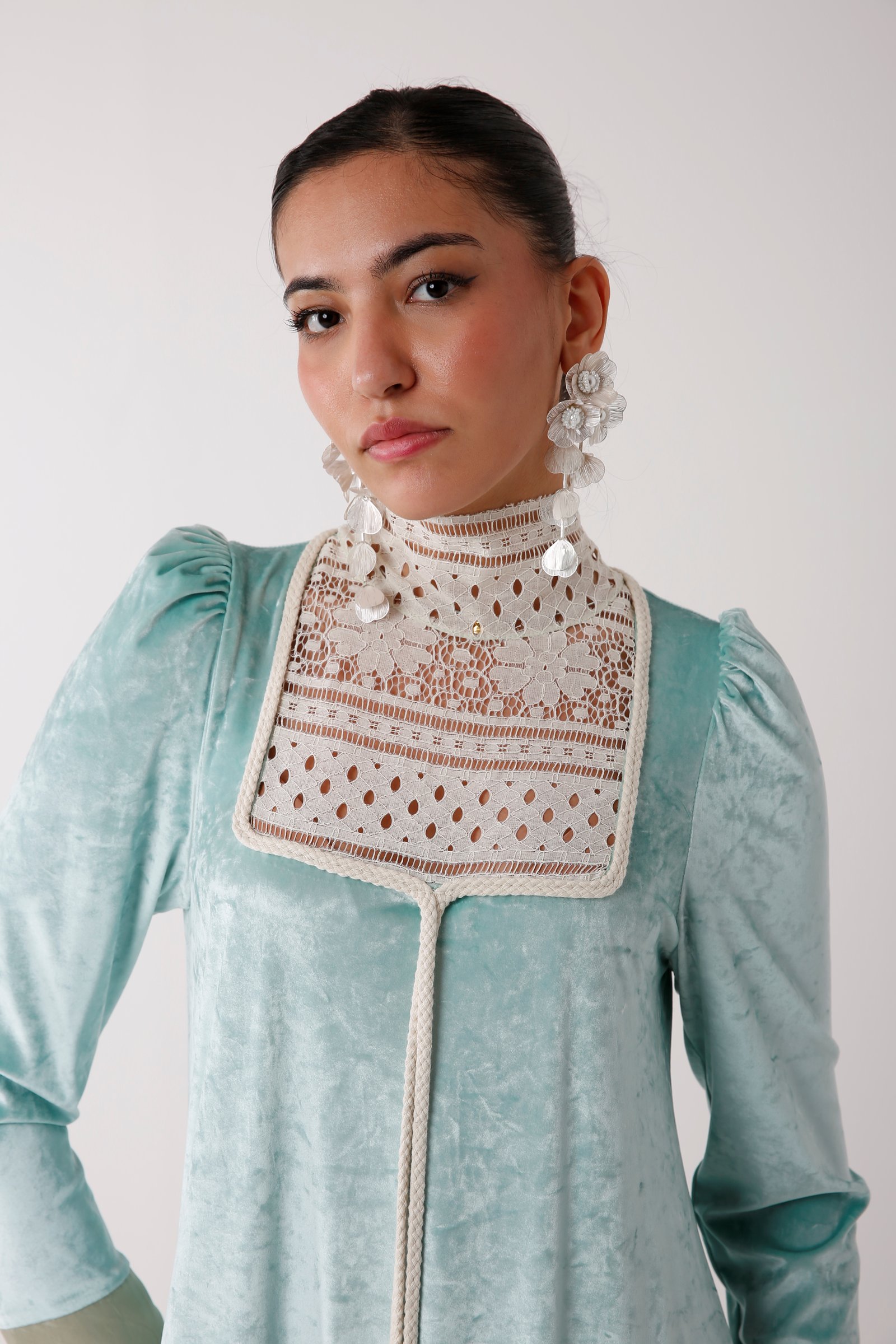 Turquoise Velvet - صورة 2