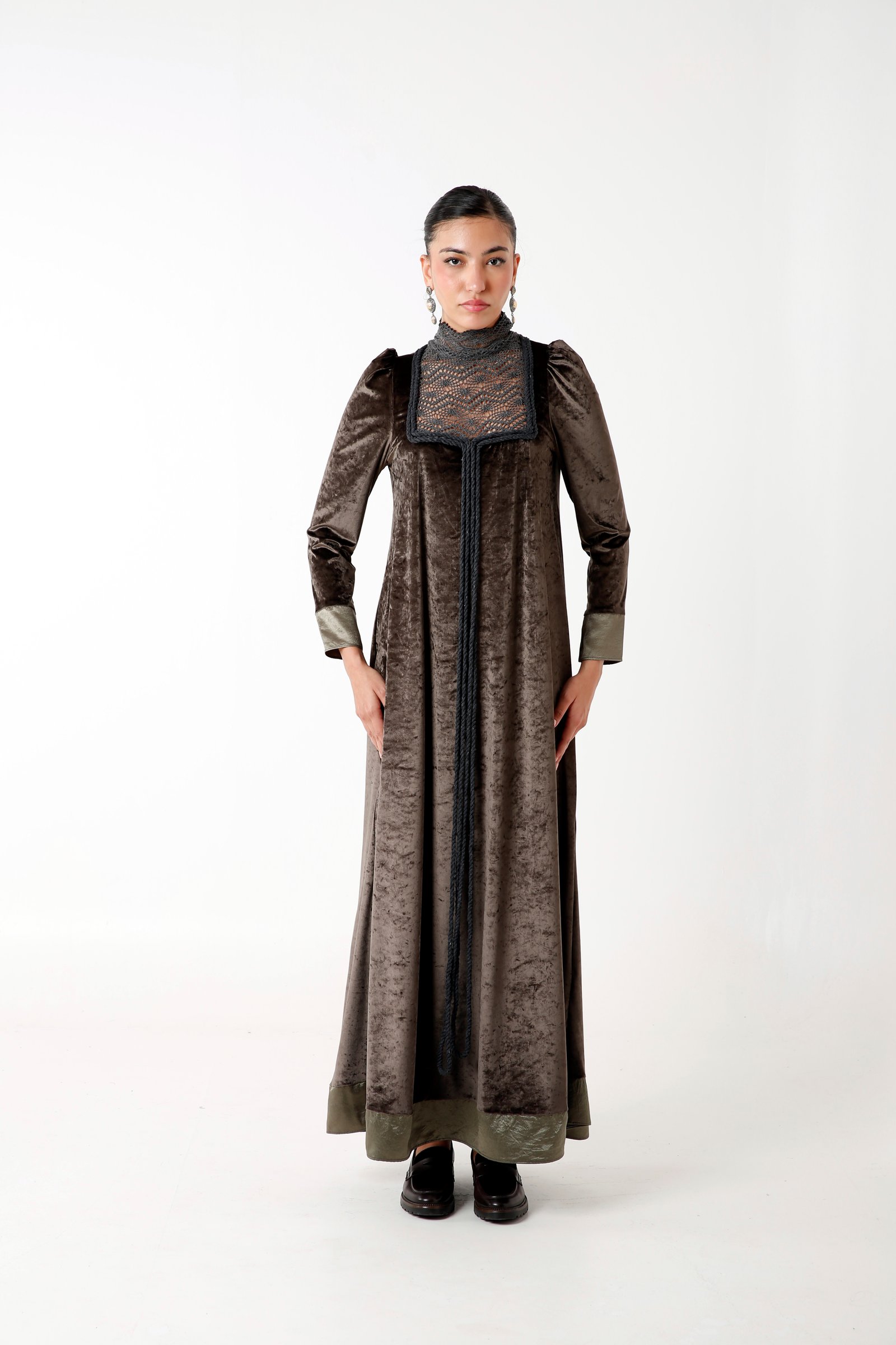 Olive Velvet - صورة 3