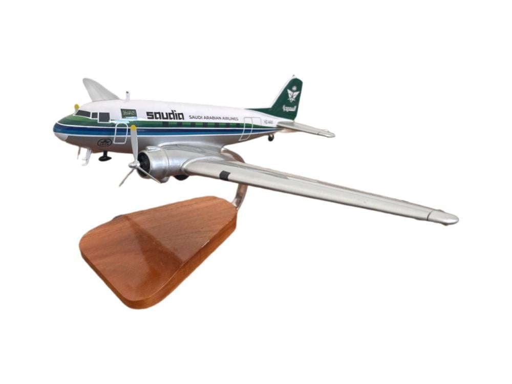 مجسم طائرة  DC-3 الخطوط السعودية - صورة 1