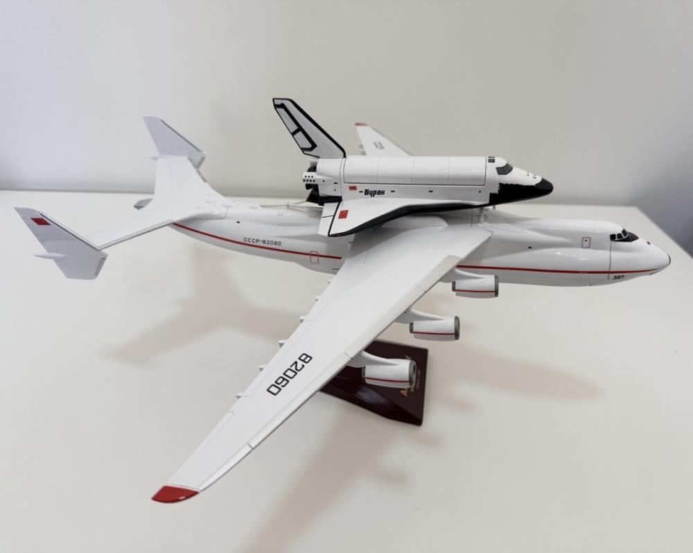 مجسم AN-225-CCCP - صورة 1