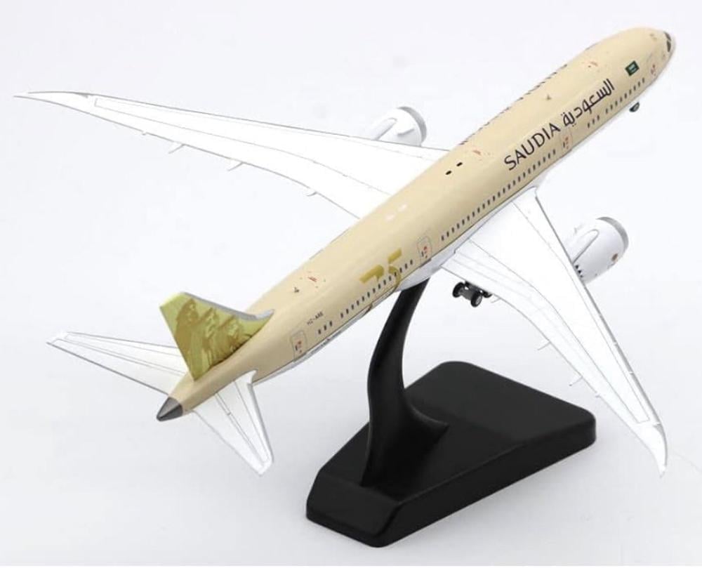 مجسم طائرة B787  بشعار الملوك - صورة 2