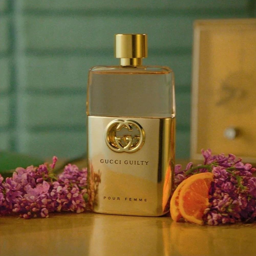 عطر قوتشي جولتي بيور فيمي او دو بارفيوم 90مل - صورة 3