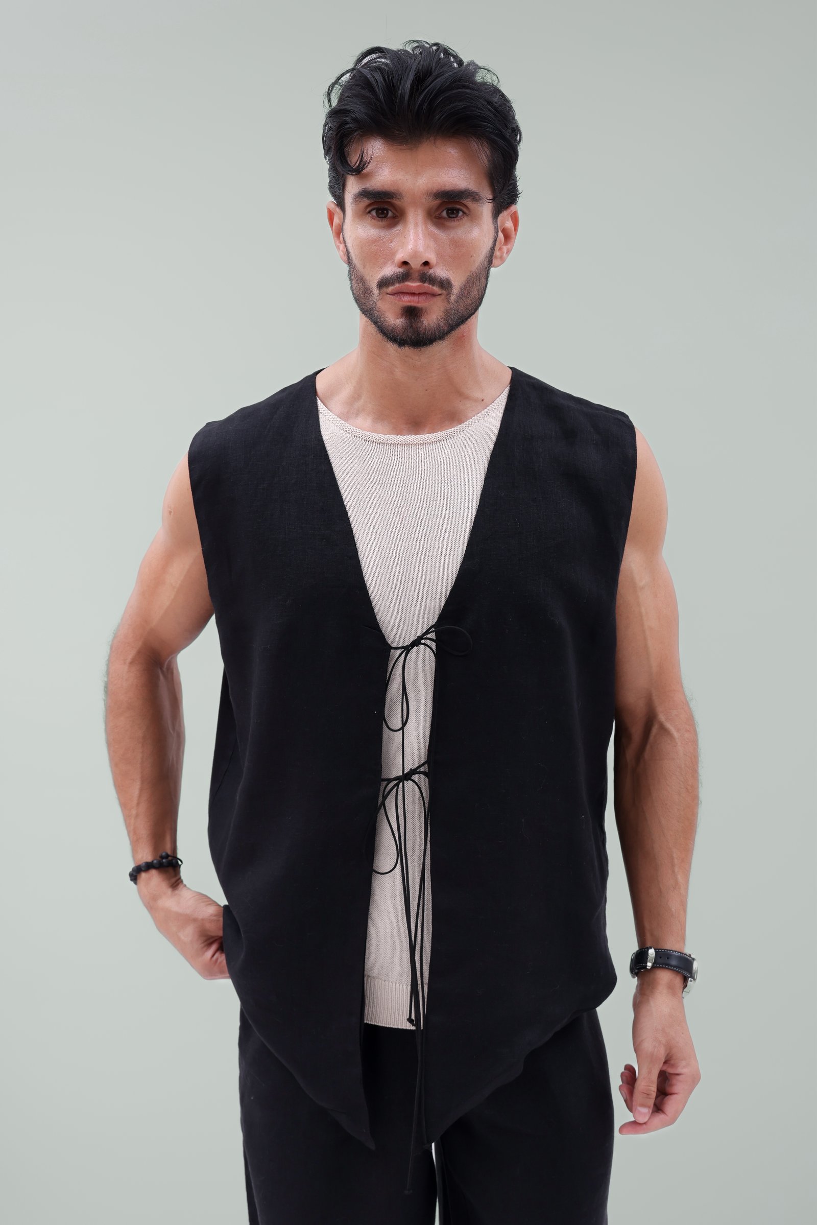 ALGAYLA OBSIDIAN VEST - صورة 1