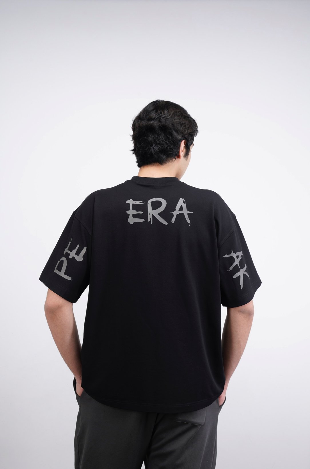 Pump cover T-shirt - صورة 3