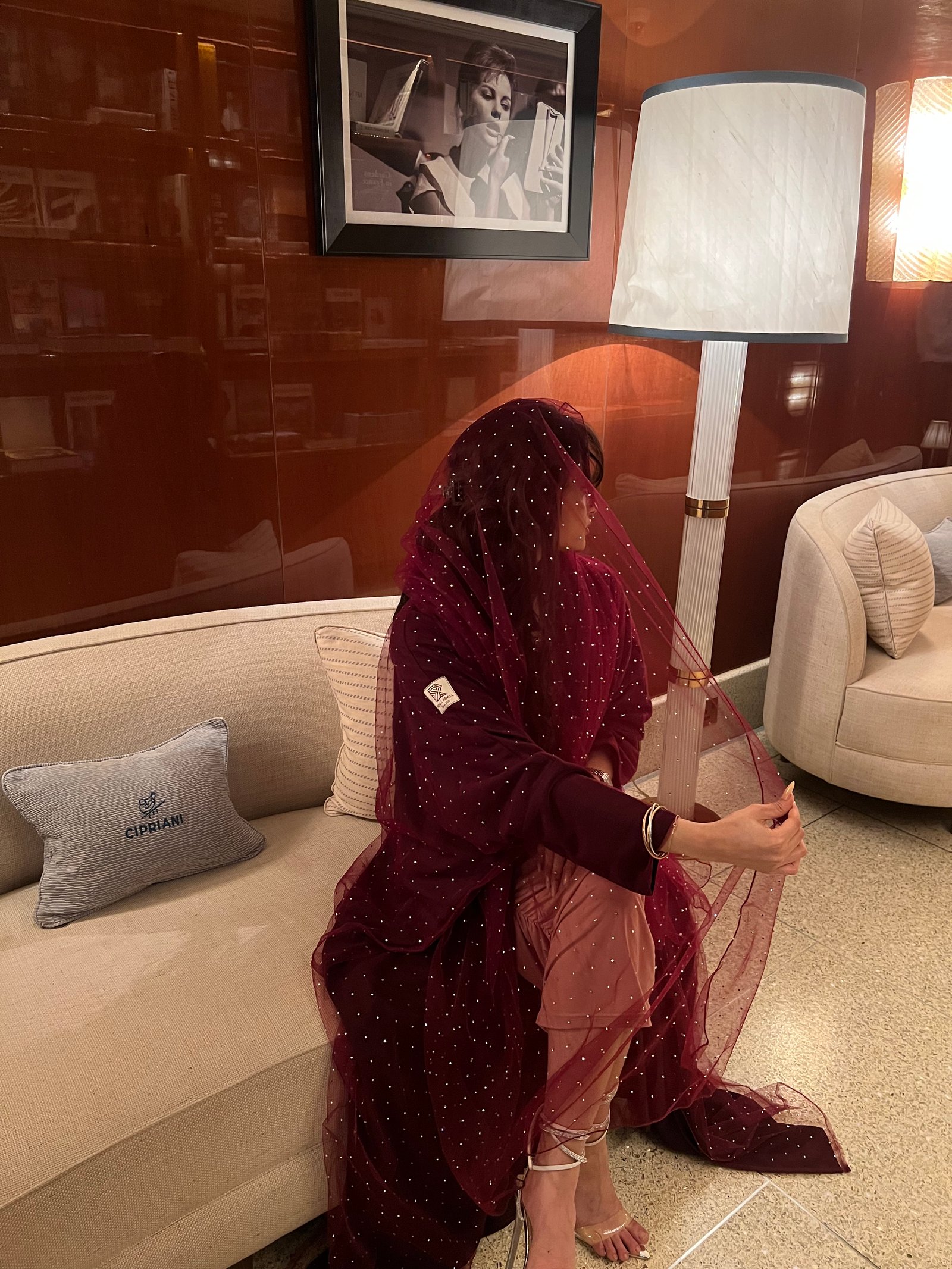 عباية مناسبات(شيفون فصوص عودي) شامل الطرحة - صورة 5