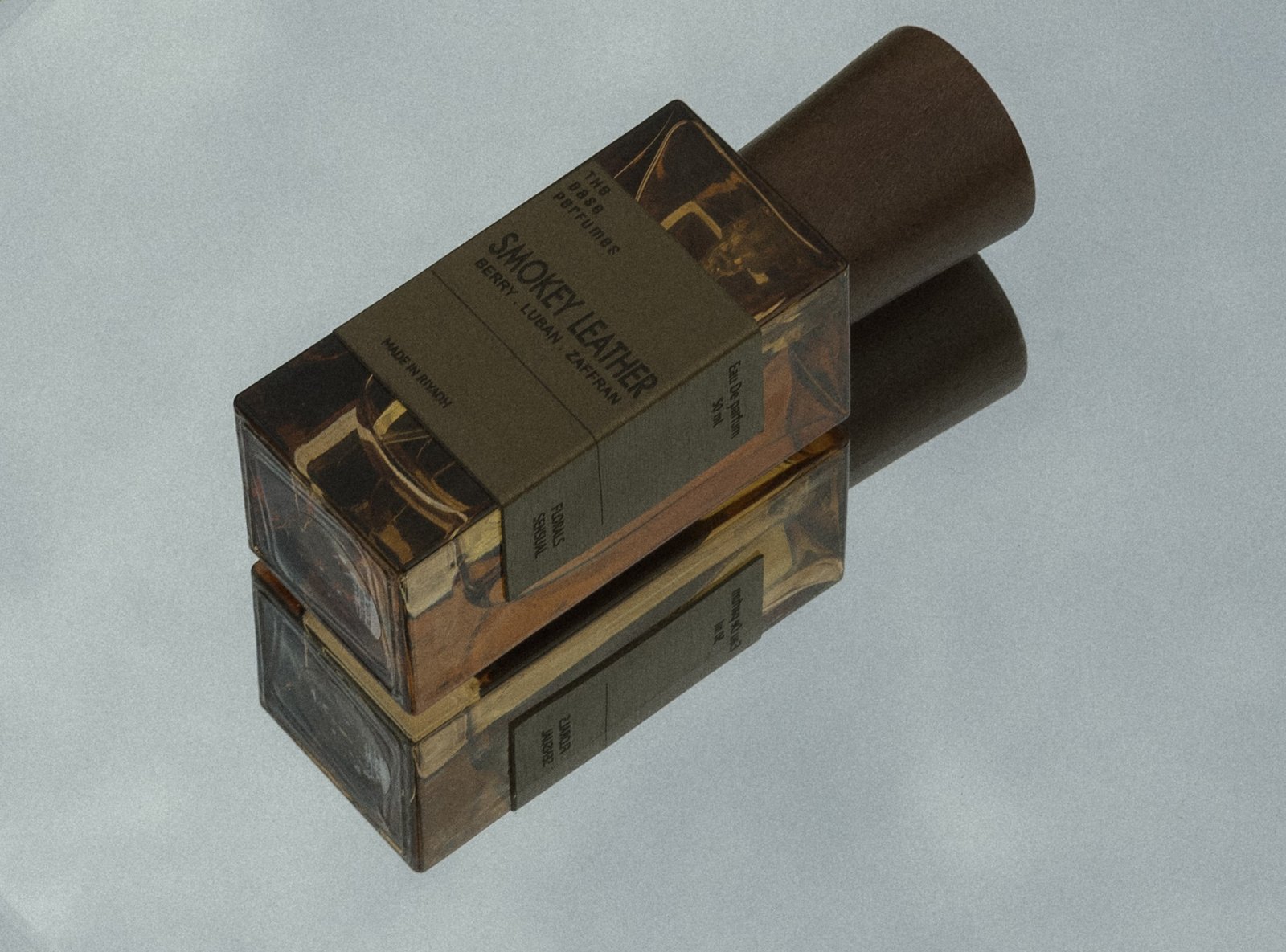 Smoky Leather Perfume - Image 2