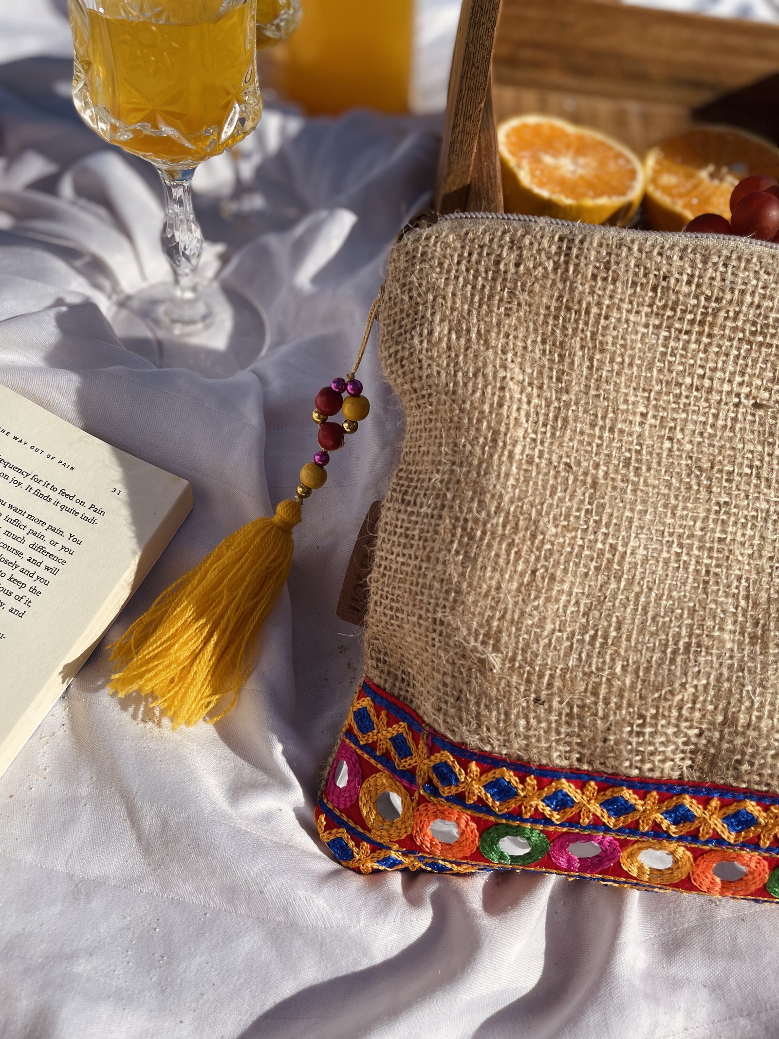 Oriental burlap clutch - Image 2