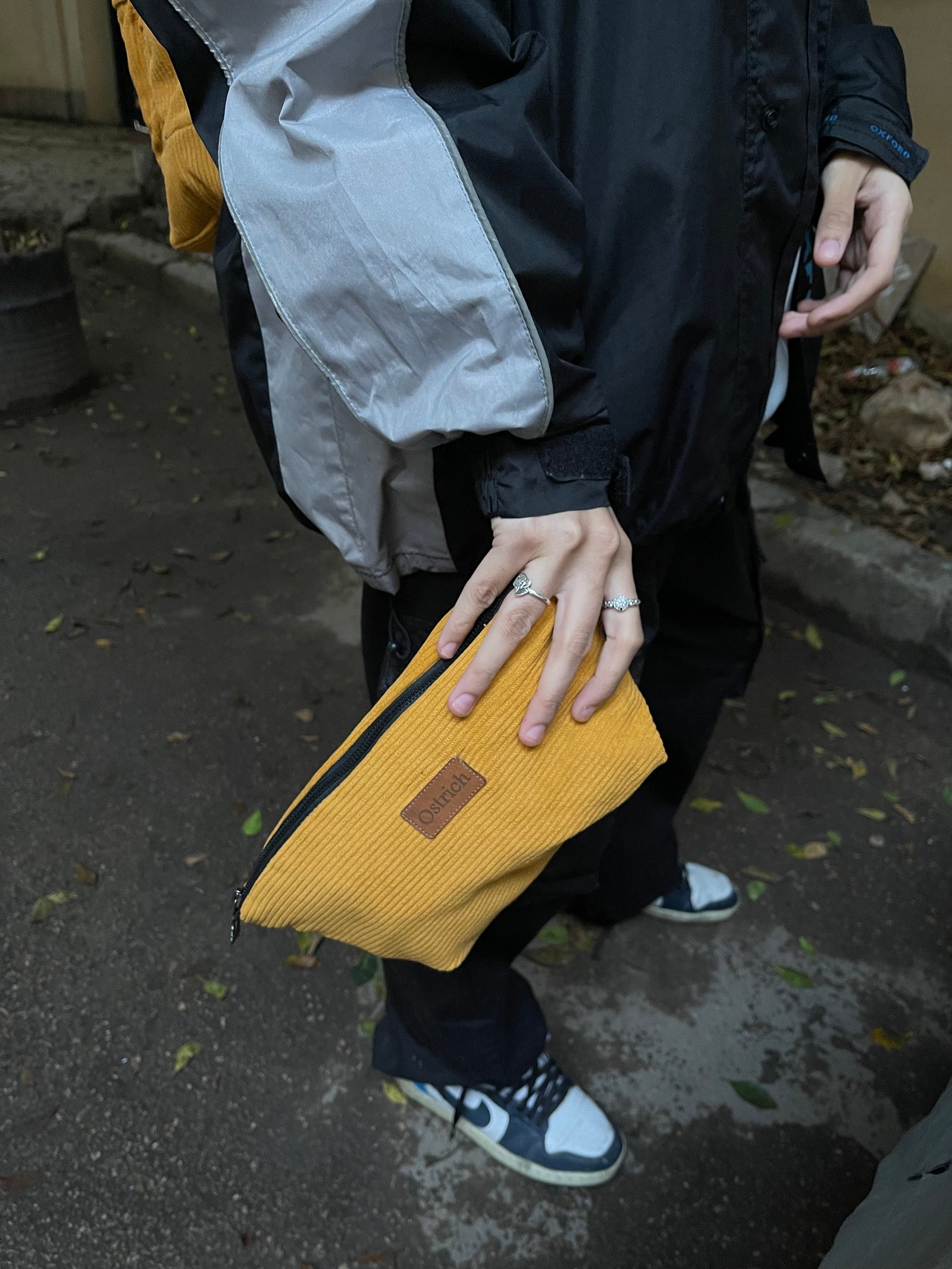 Velvet back bag - Mustard - Image 4
