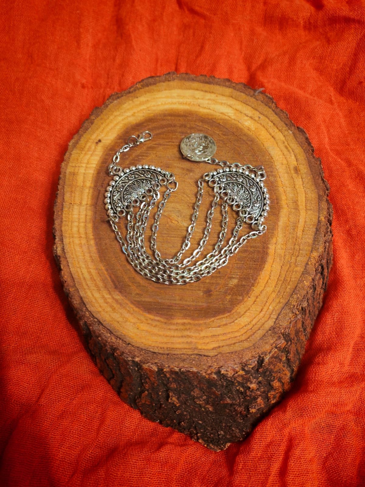 Silver color Arabian style bracelet - Image 3