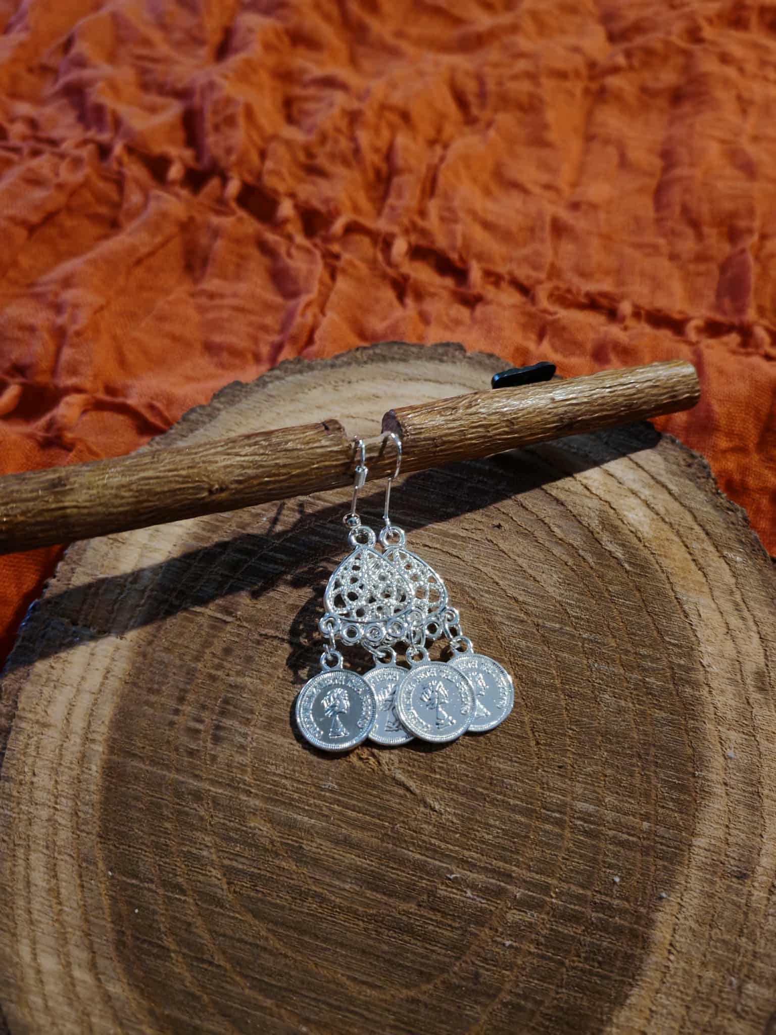 Silver color earrings with 2 coins - Image 2