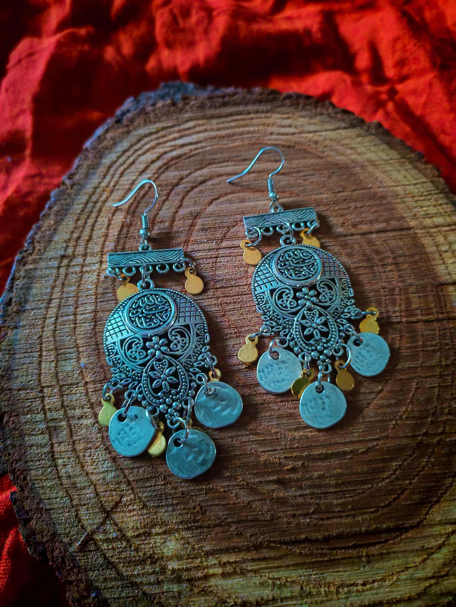 Bohemian style large size earrings with brass circles. - Image 1