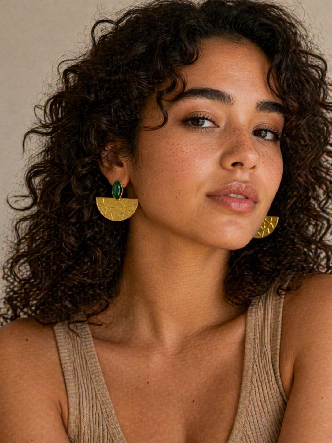 Half moon 18k brass gold plated earrings - Image 1
