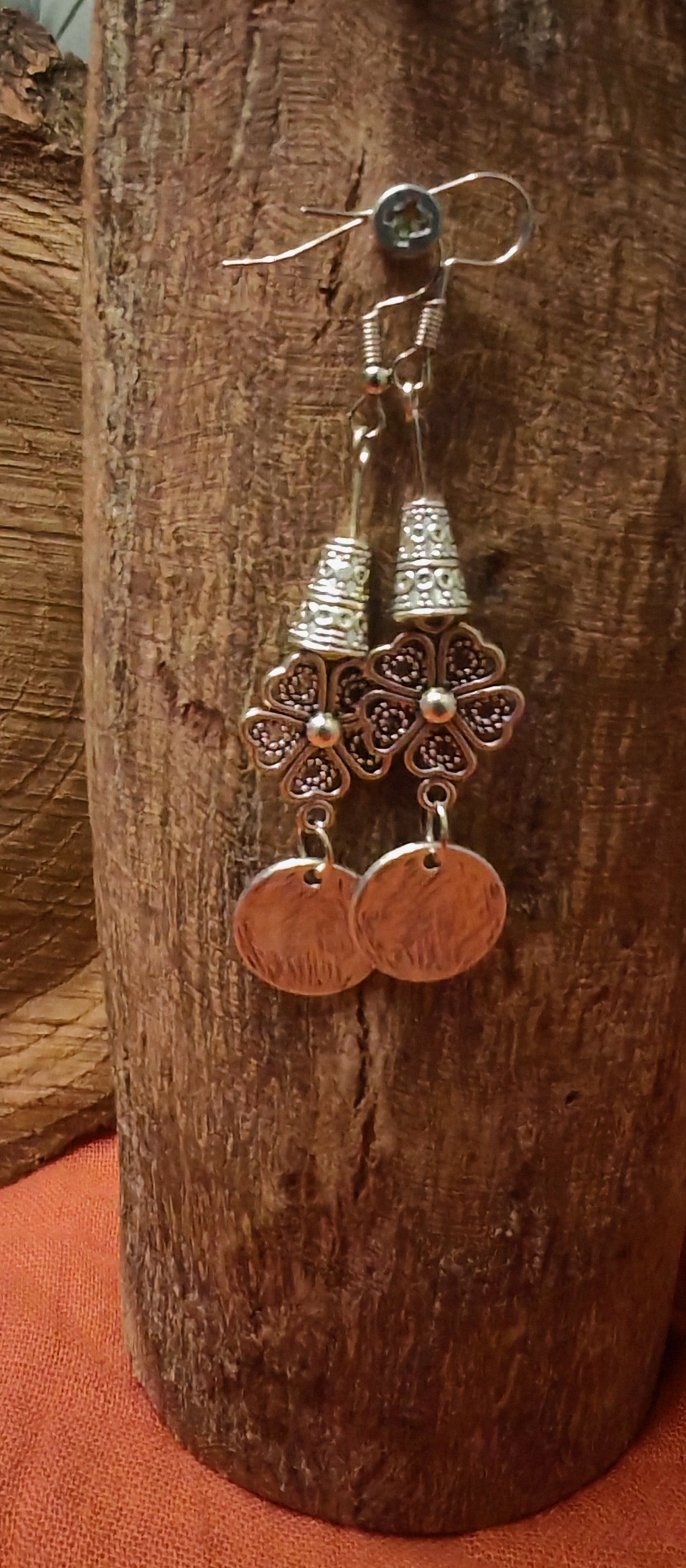 The funnel flower earrings - Image 1