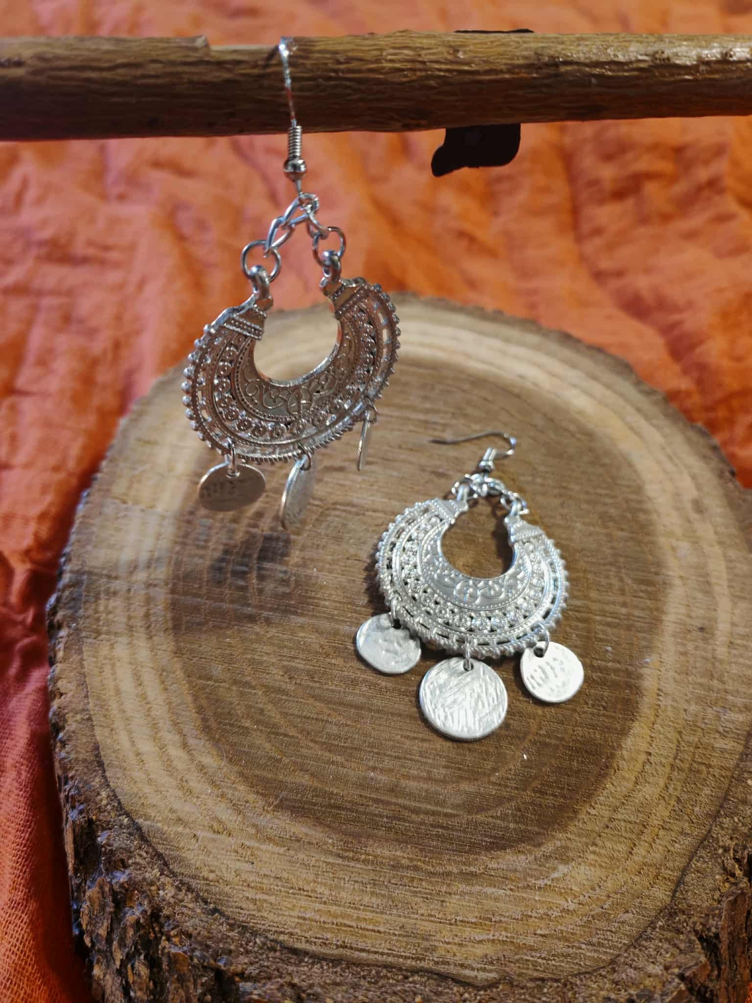 حلق معدني بدوي مطلي بالفضة - Image 3