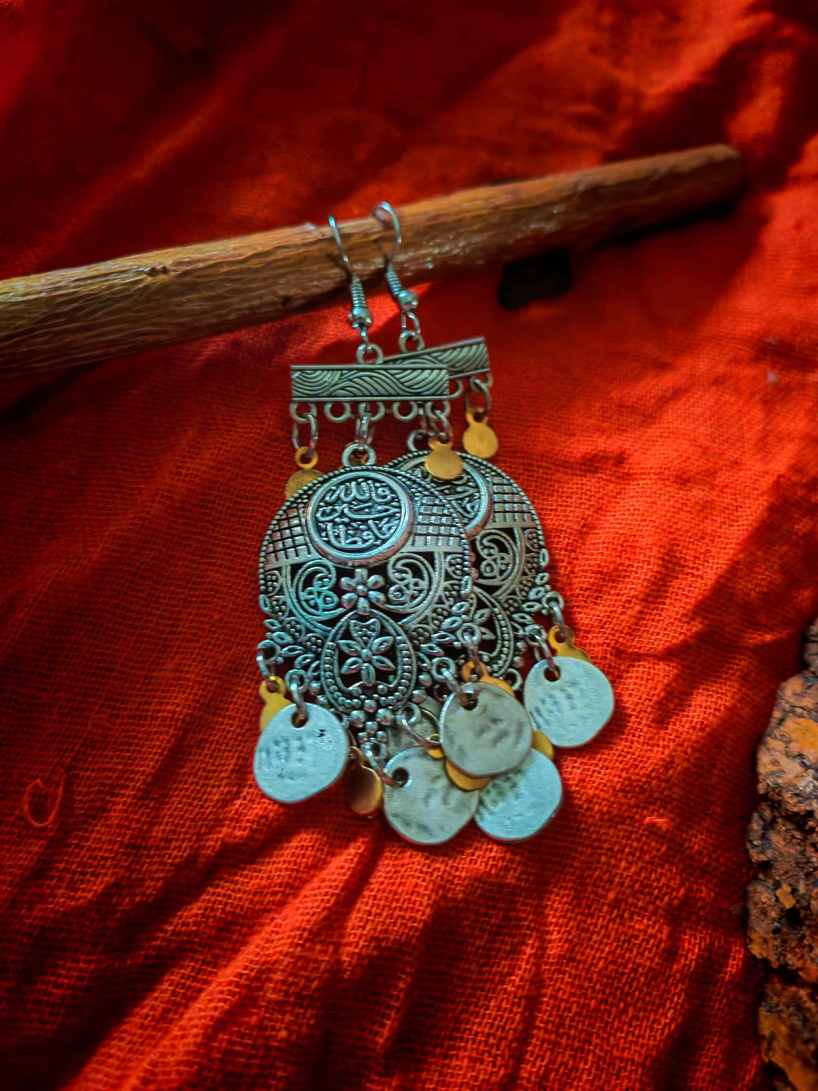 Bohemian style large size earrings with brass circles. - Image 2