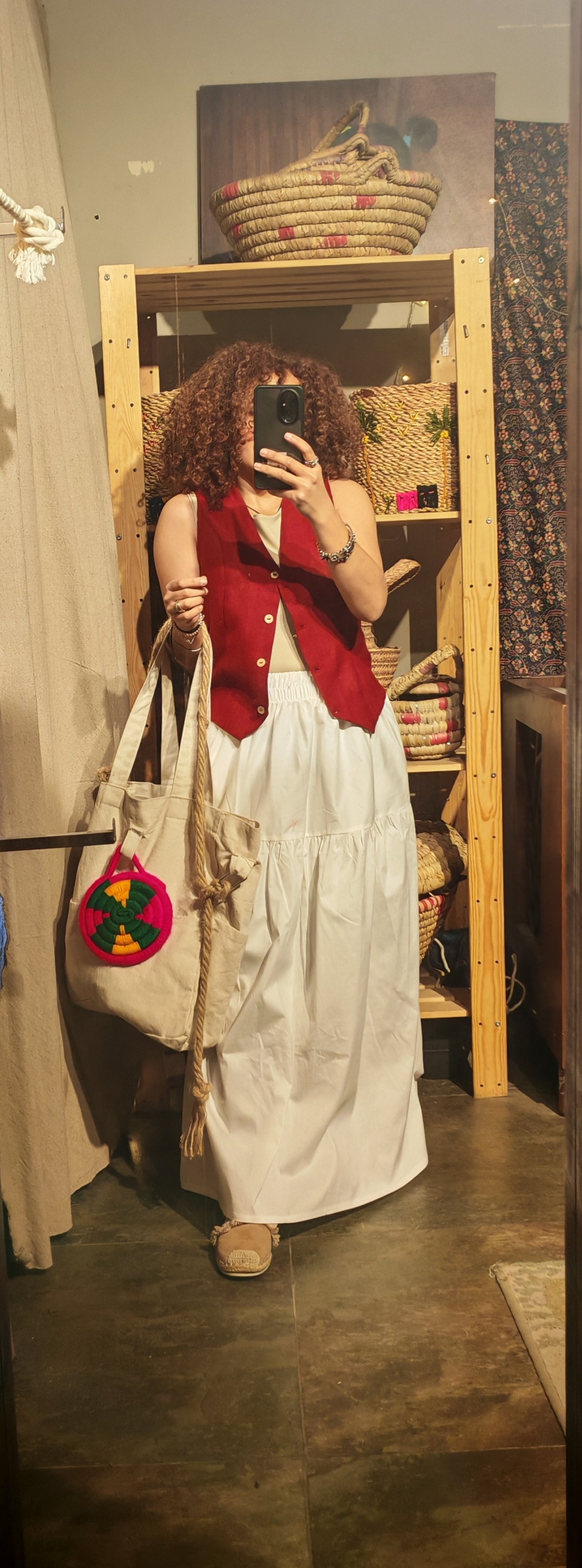 Linen sleeveless vest - Image 3
