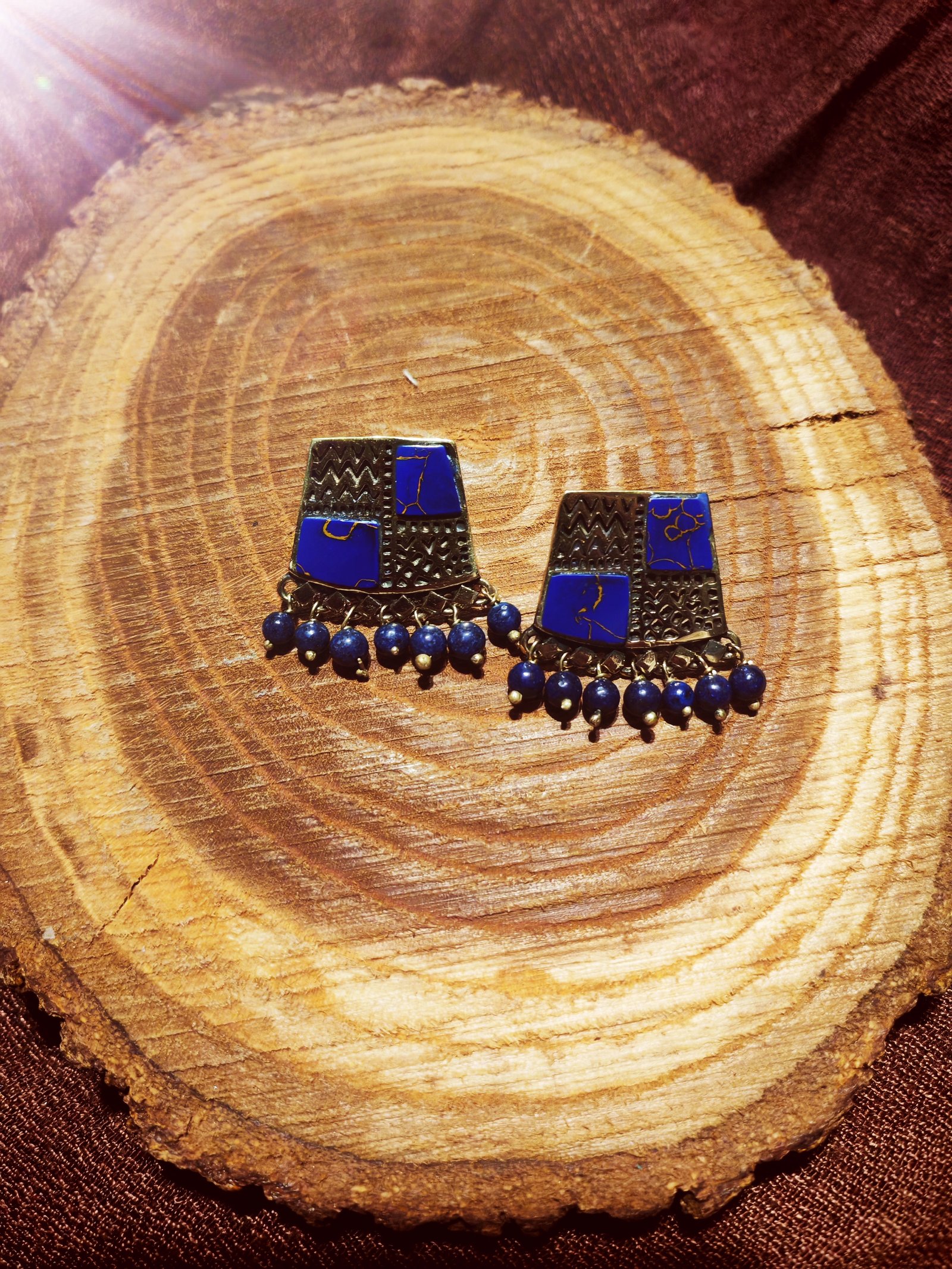 Brass earrings with blue stone - Image 5