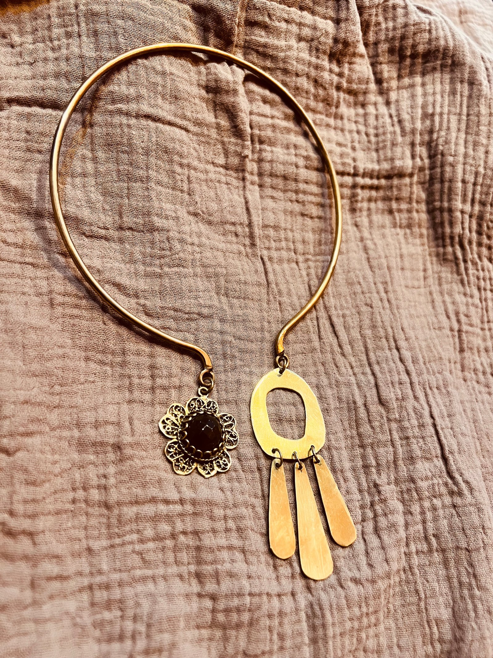 Open brass choker - Image 3