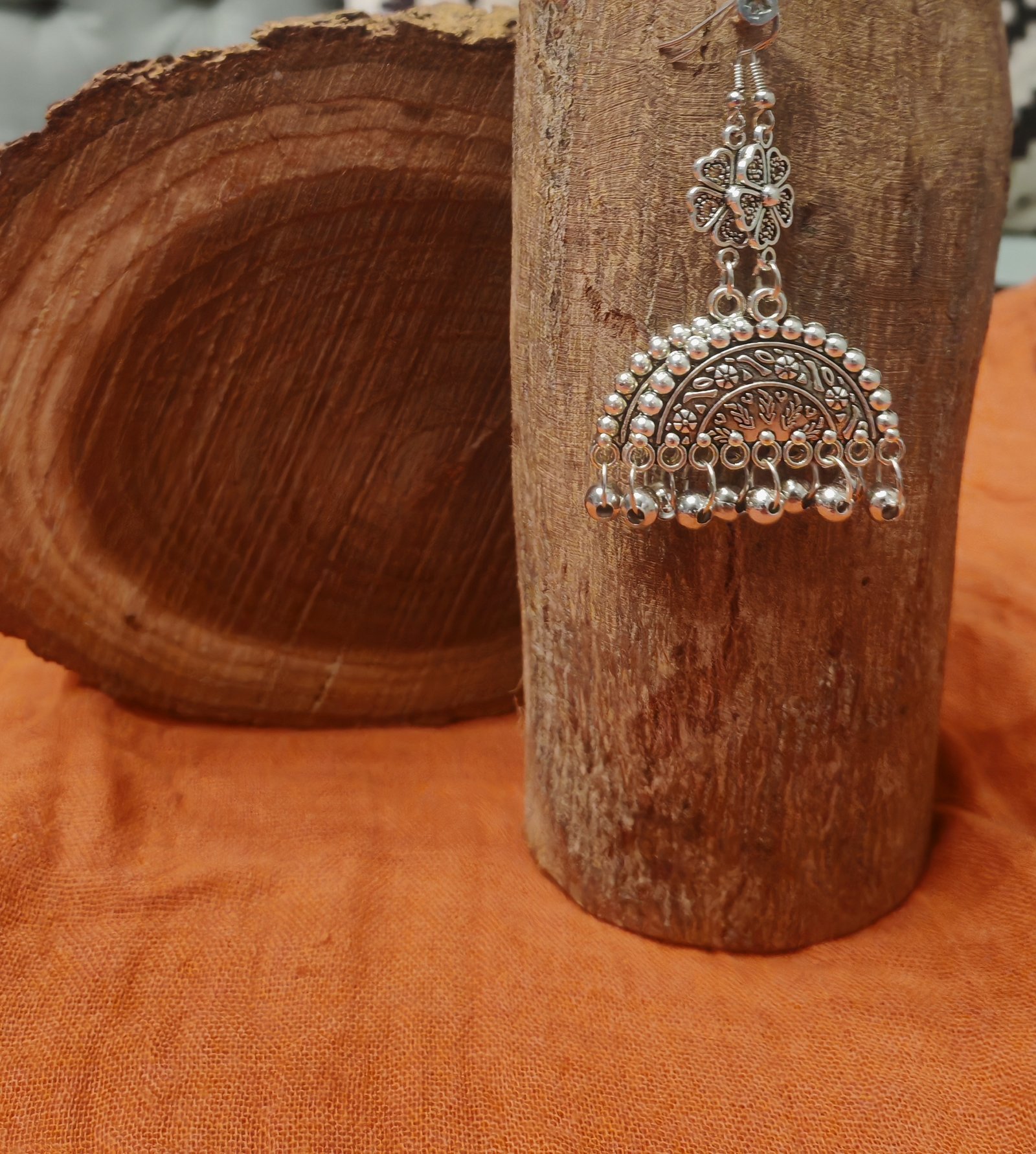 Long indian style silver color earrings - Image 3